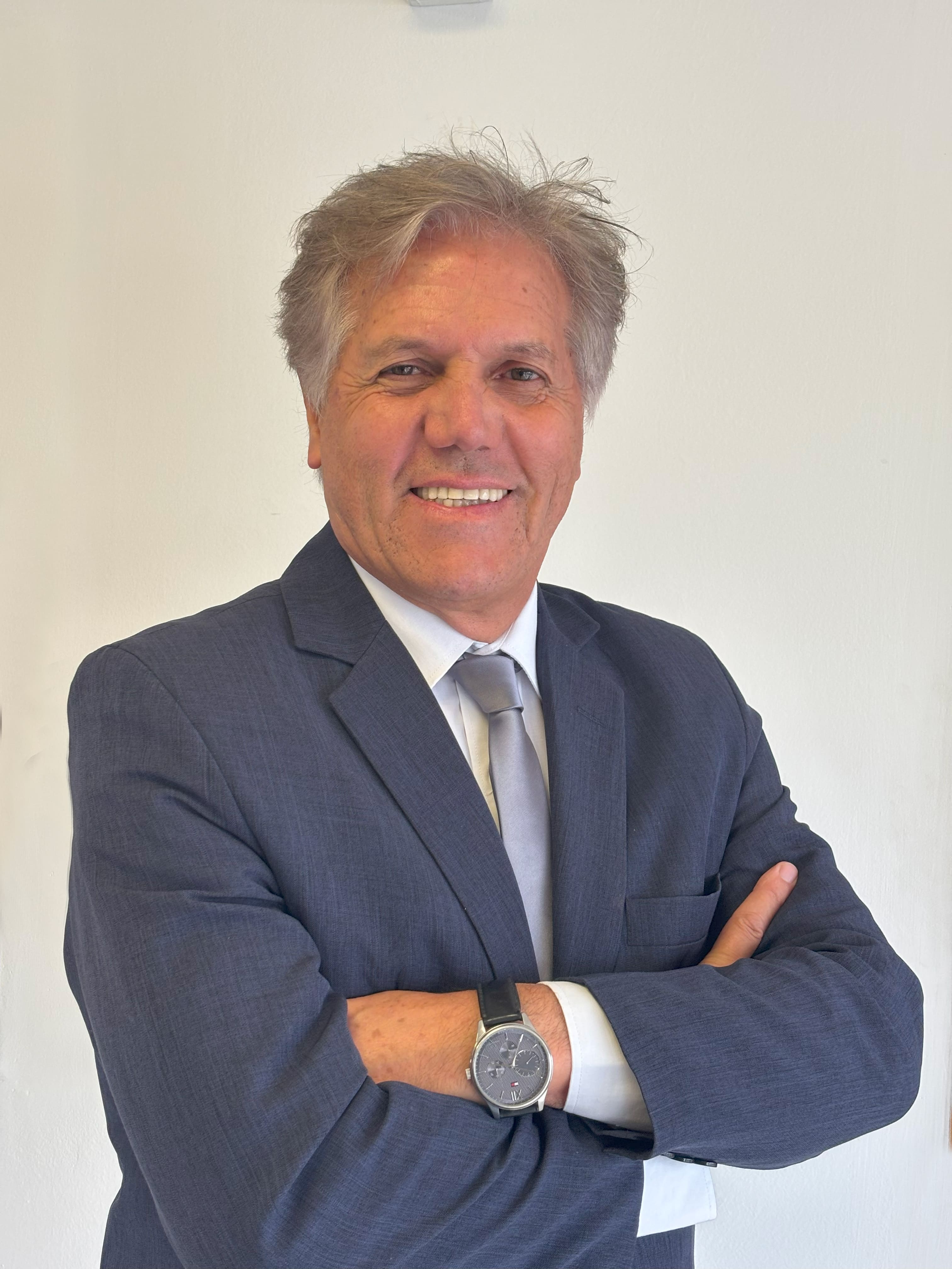 Dr. Luis Alejandro Mazzarini